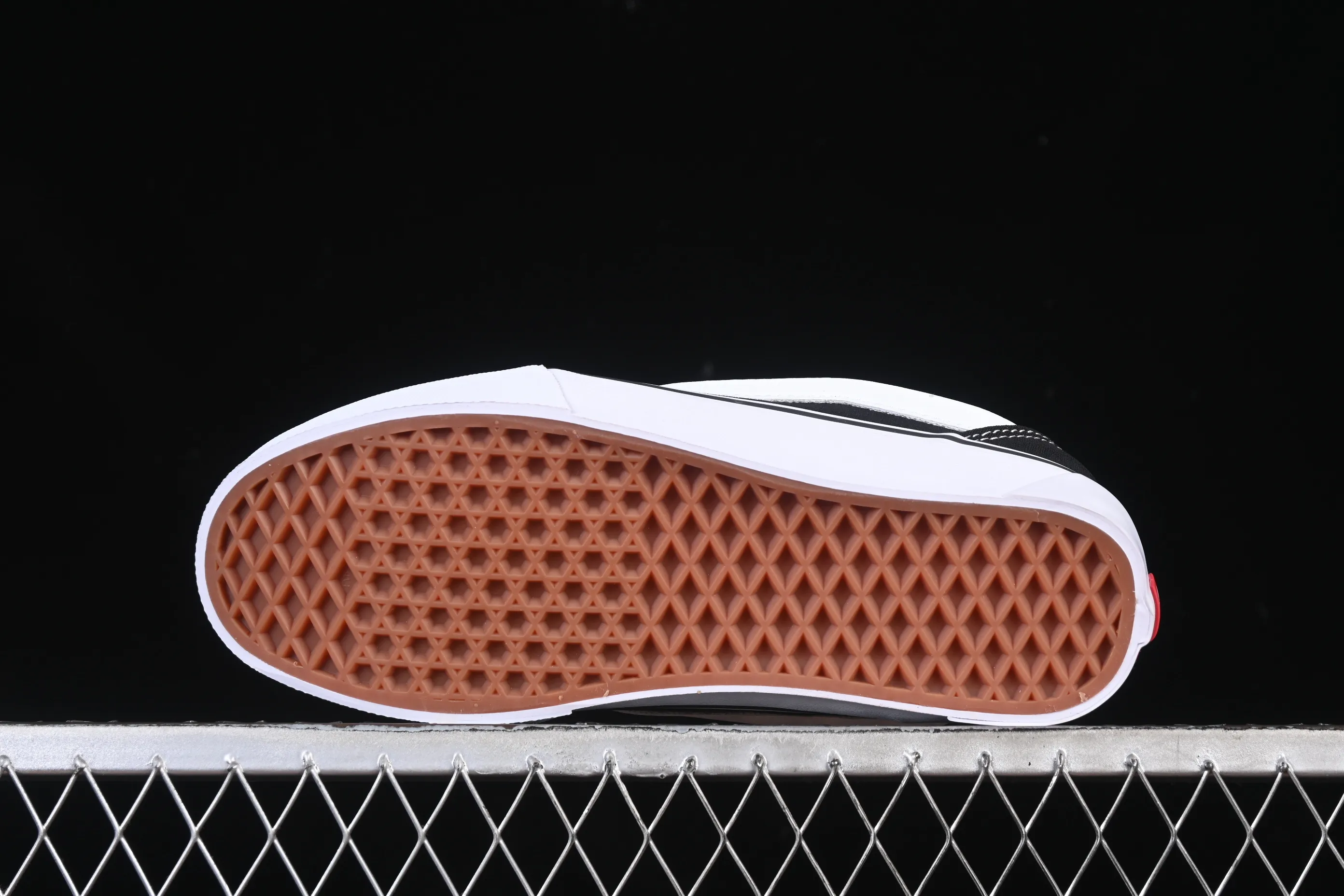 All categories Vans Vans series Vans Low Vans low-top Vans Knu-Skool high street American retro casual canvas skateboard shoes VN0009QC6BK